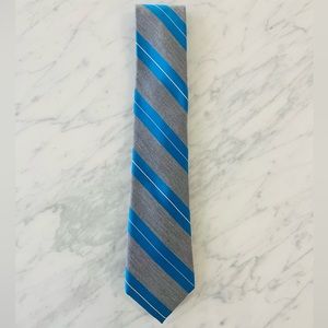 NWOT Men’s DKNY 100% Silk Tie